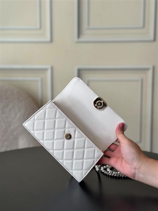 2026127215017786 590